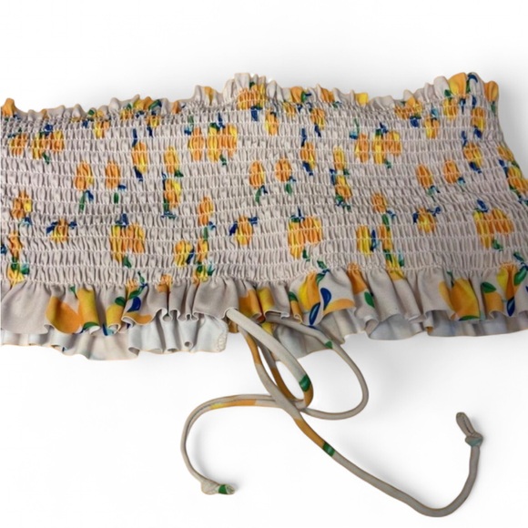 Lemon 🍋 Print Lace-Up Tube Top. - Picture 4 of 5